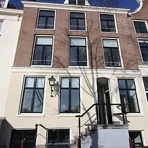 2* Bed & Breakfast Canal Guest